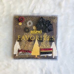Scunci Holiday Favorites Style Box 21 pc